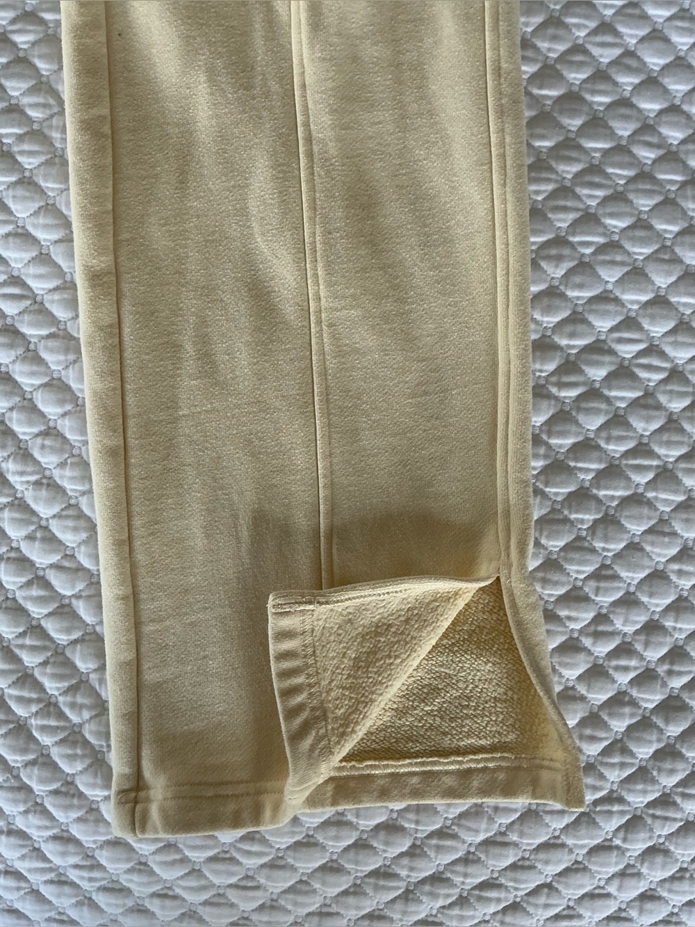 ALO Yoga Straight Leg Sweatpants in French Vanilla S - Picture 11 of 16